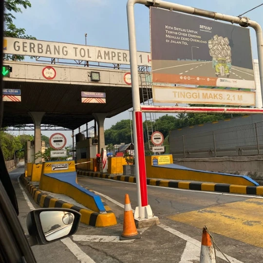 Gerbang Tol Ampera 1